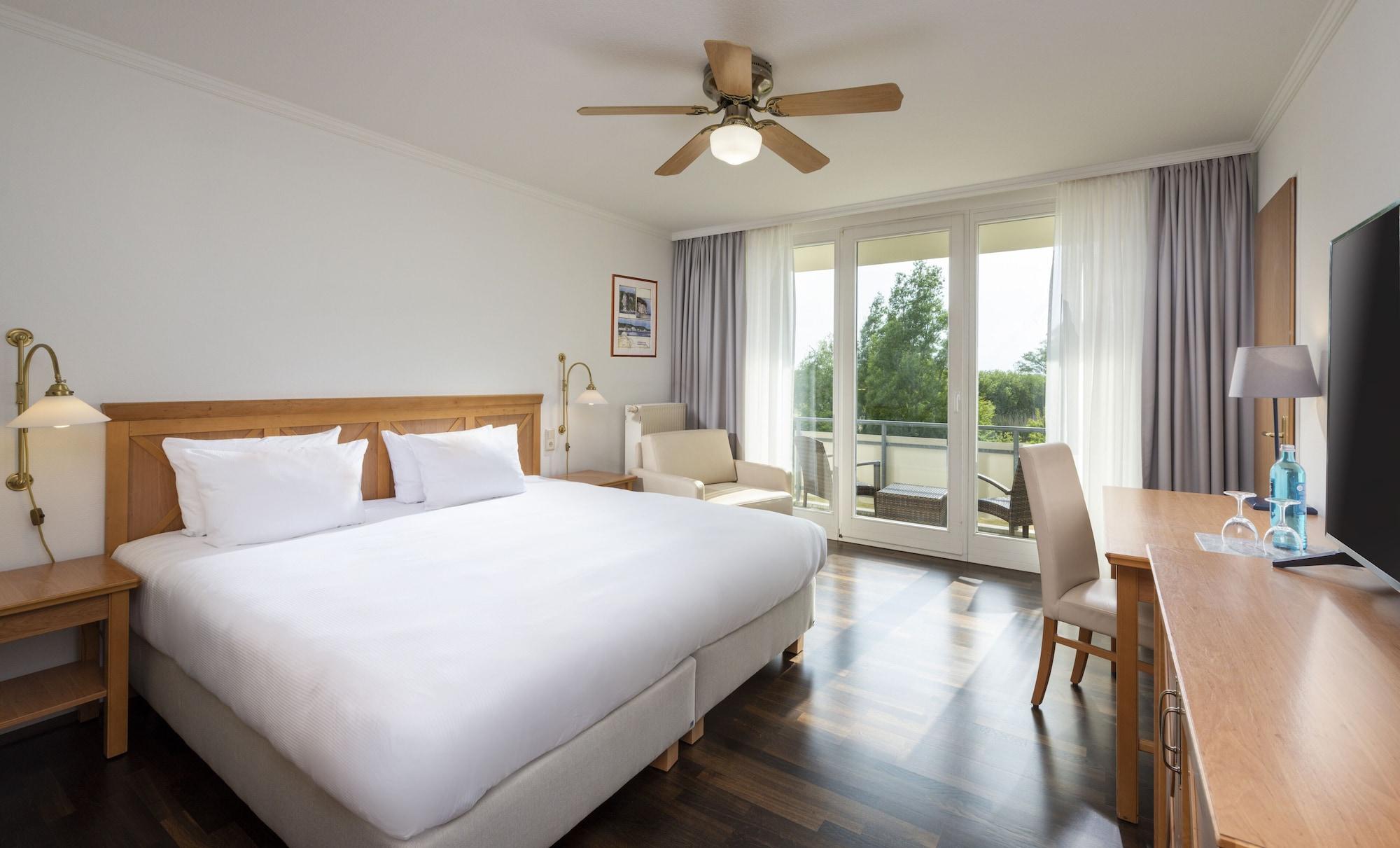 Precise Resort Ruegen - Hotel & Splash Erlebniswelt Sagard Ngoại thất bức ảnh